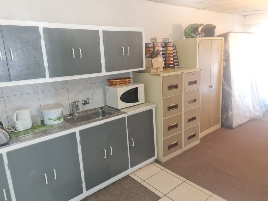 4 Bedroom Property for Sale in Hospitaalpark Free State